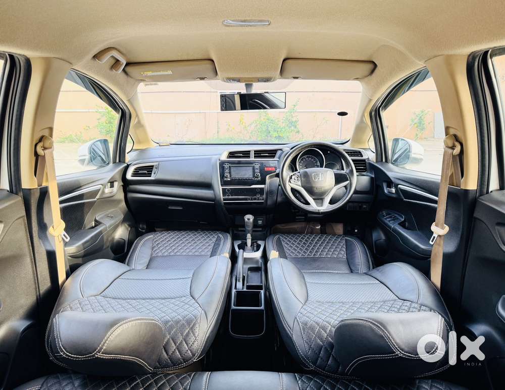Honda Jazz V Automatic, 2015, Petrol