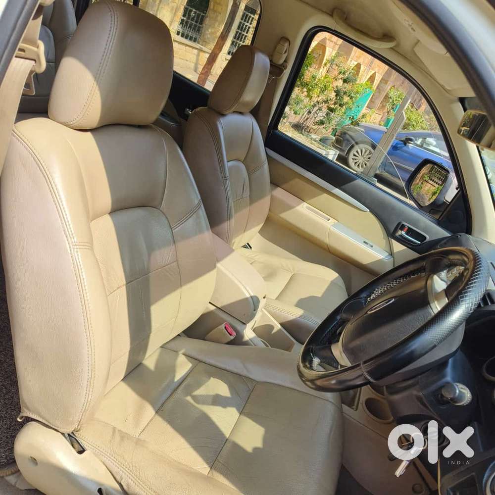 Ford Endeavour 2.5 4x2 Mt, 2012, Diesel