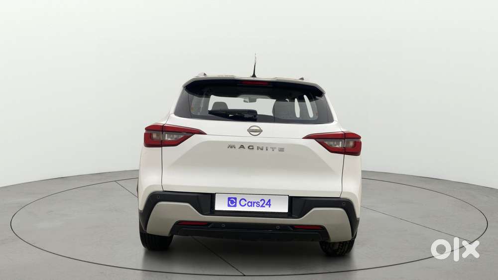 Nissan Magnite 1.0 Xv Executive, 2022, Petrol