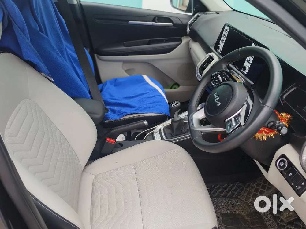 Kia Sonet 2023 Petrol Well Maintained, Single Handed