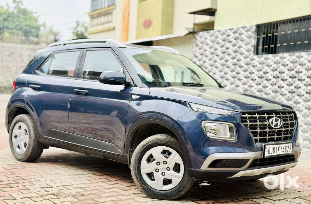 Hyundai Venue S(o) Knight Edition Mt, 2020, Petrol