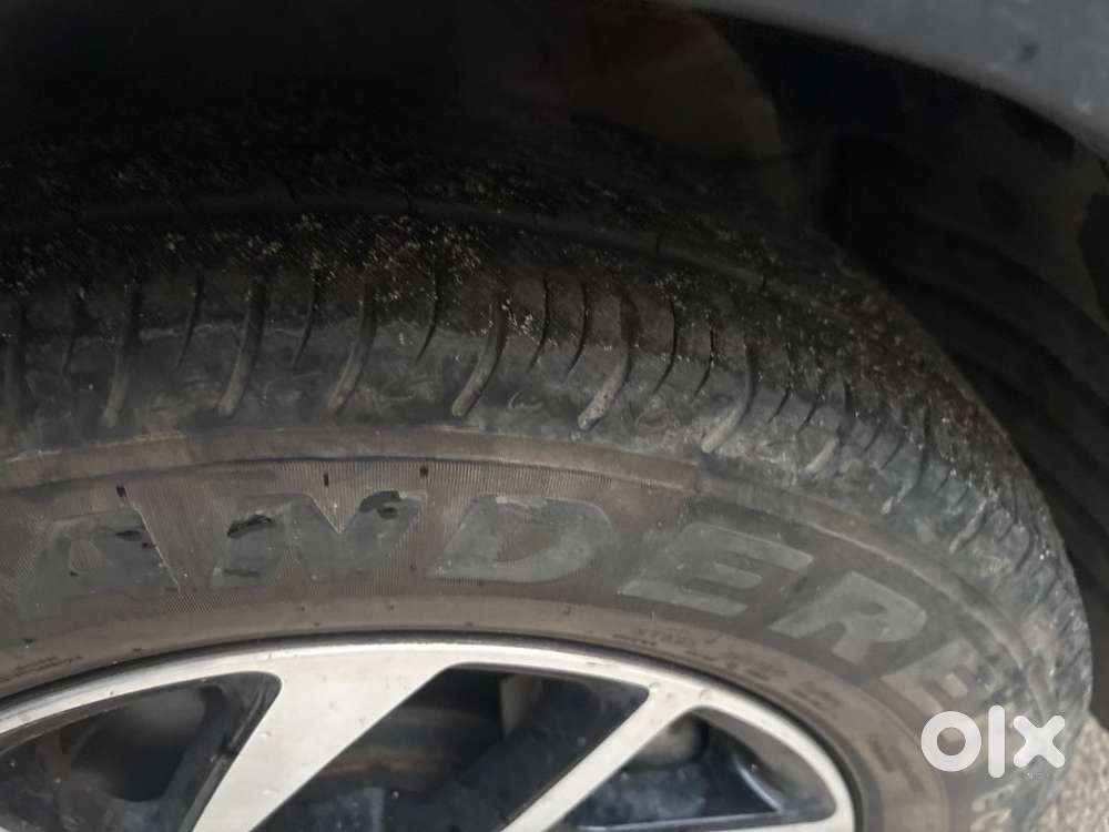 Mahindra Xuv 3xo 2025 Petrol 20000 Km Driven