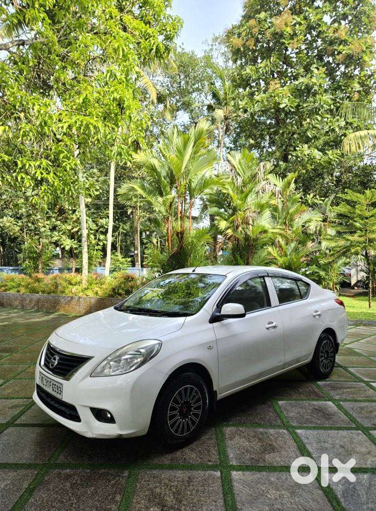 Nissan Sunny Xv, 2013, Petrol