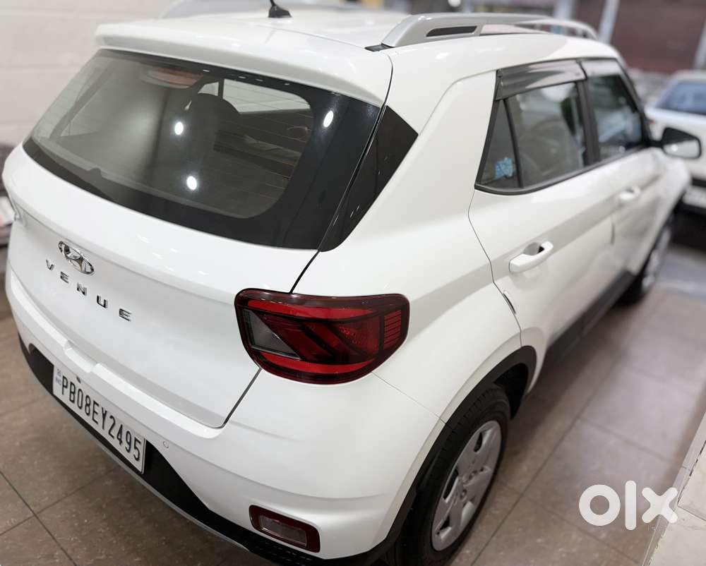 Hyundai Venue S 1.2 Petrol, 2022, Petrol