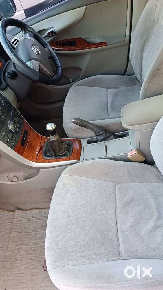 Toyota Corolla Altis G, 2010, Petrol