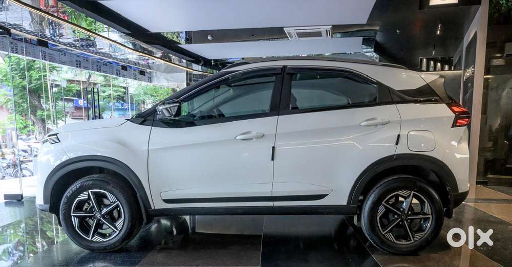 Tata Nexon Creative Plus 1.2 Revotron Petrol 6 Amt, 2025, Petrol
