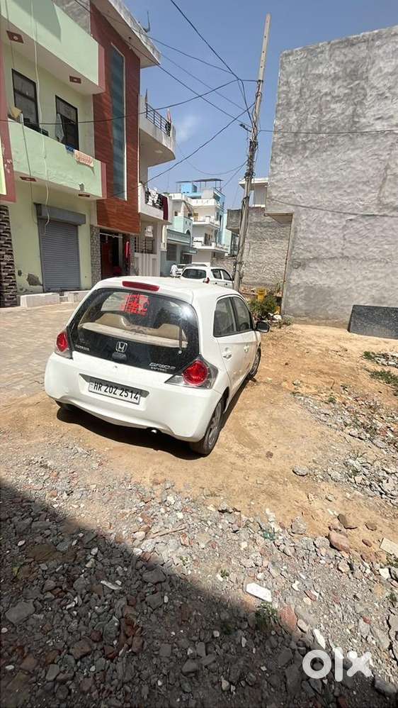 Honda Brio 2012 Petrol Well Maintained