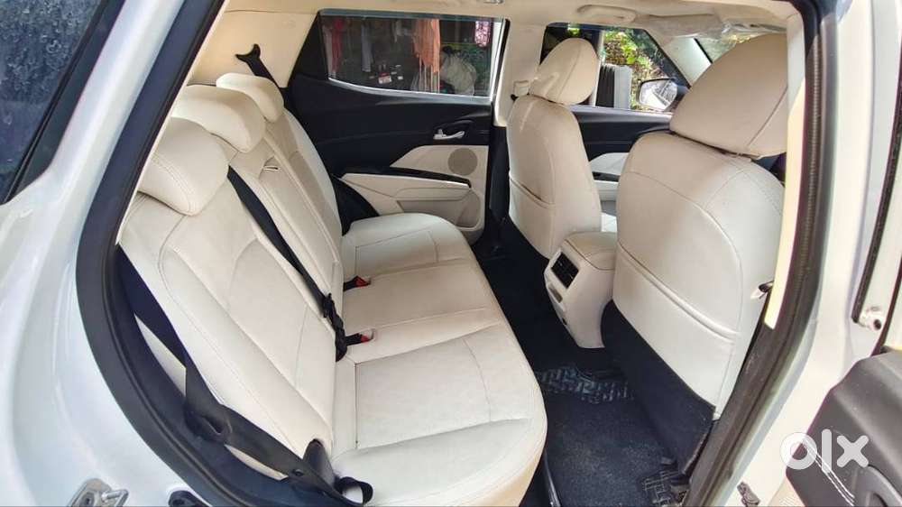 Mahindra Xuv300 2025 Petrol