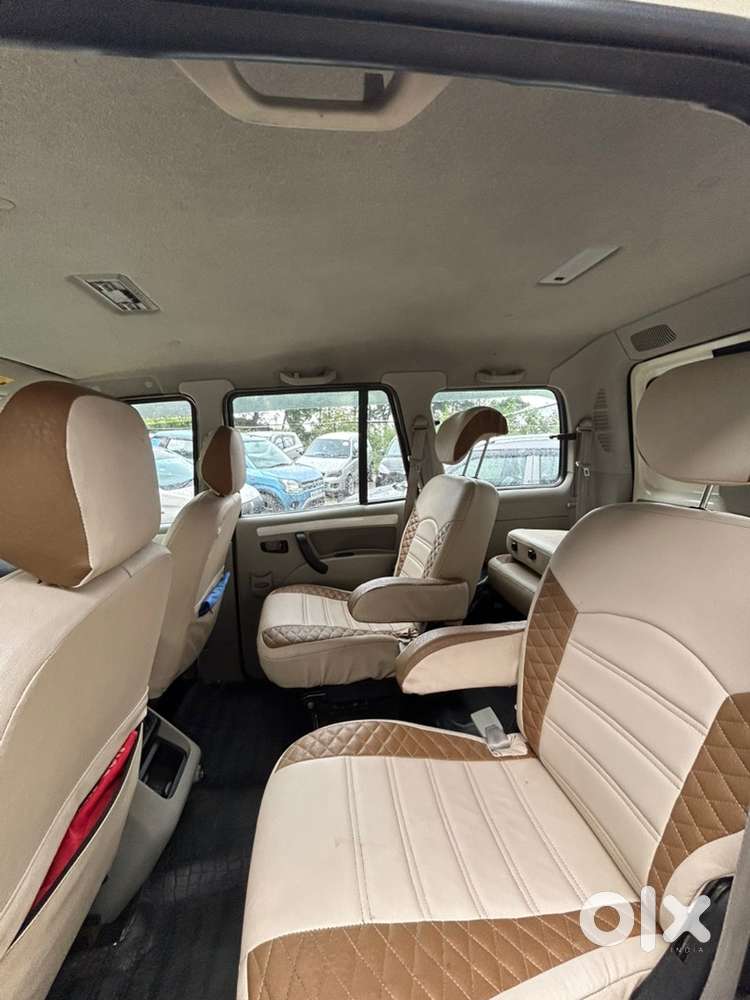 Mahindra Scorpio S10 2015