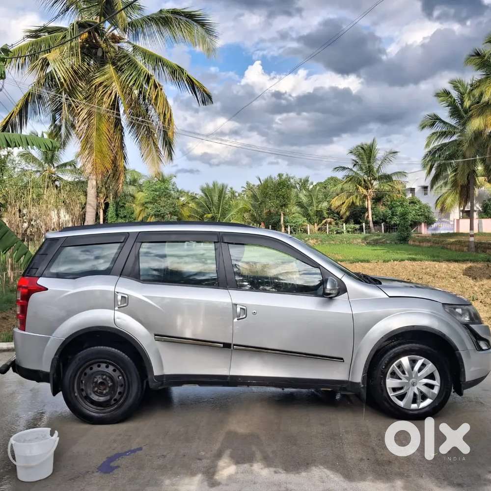 Mahindra Xuv500 W6 2016