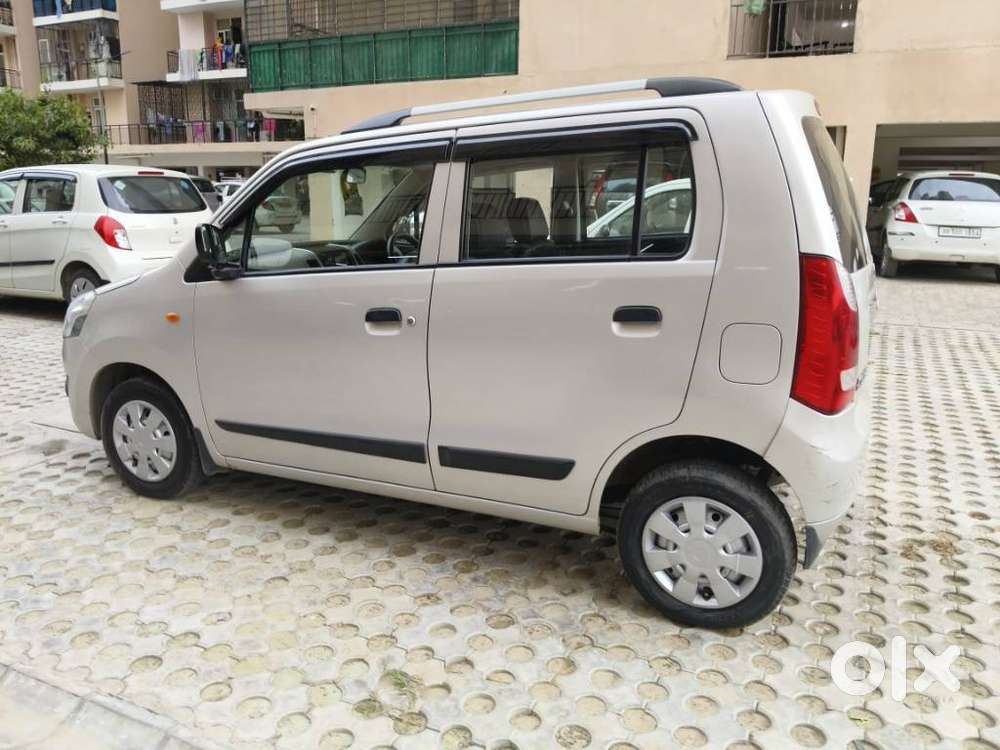 Maruti Suzuki Wagon R 1.0 Vxi (o), 2017, Petrol