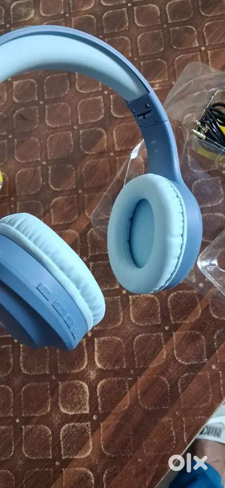 Head Fone new box pack Divan bead ka sirhana