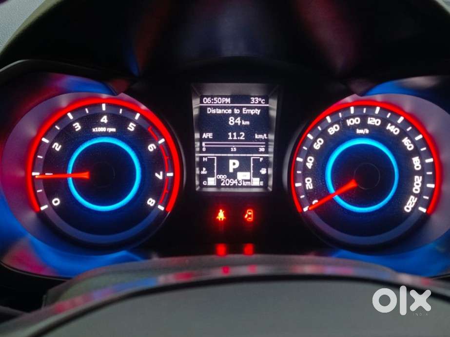 Mahindra Xuv 3xo, 2025, Petrol