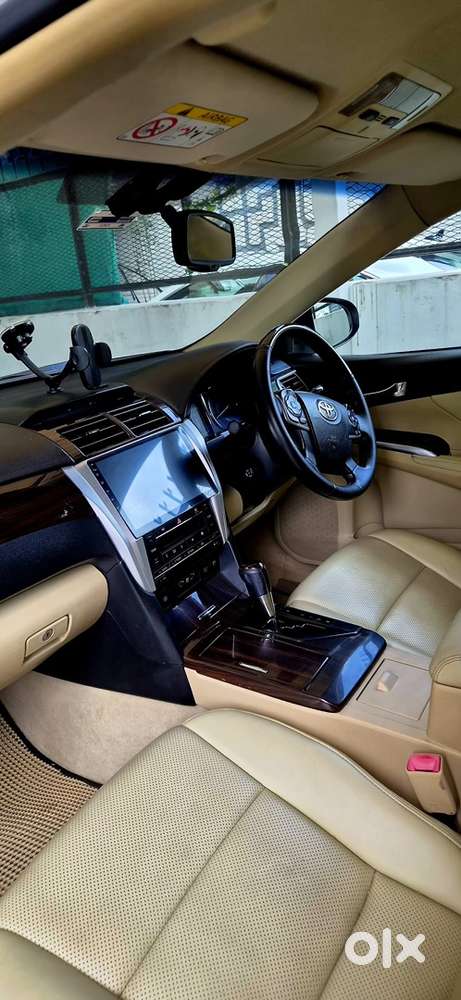 Toyota Camry Hybrid 2016
