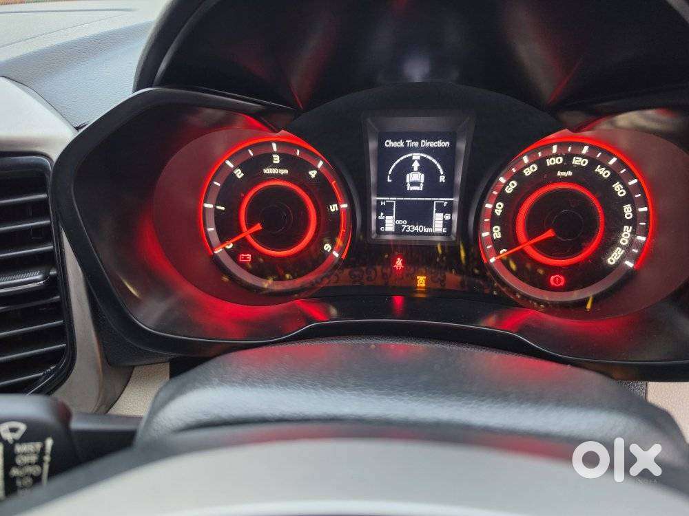 Mahindra Xuv300 W8 Option Diesel, 2022, Diesel