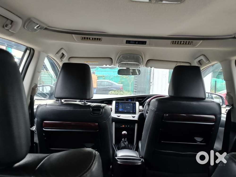 Toyota Innova Crysta 2.4 G Mt 8s, 2017, Diesel