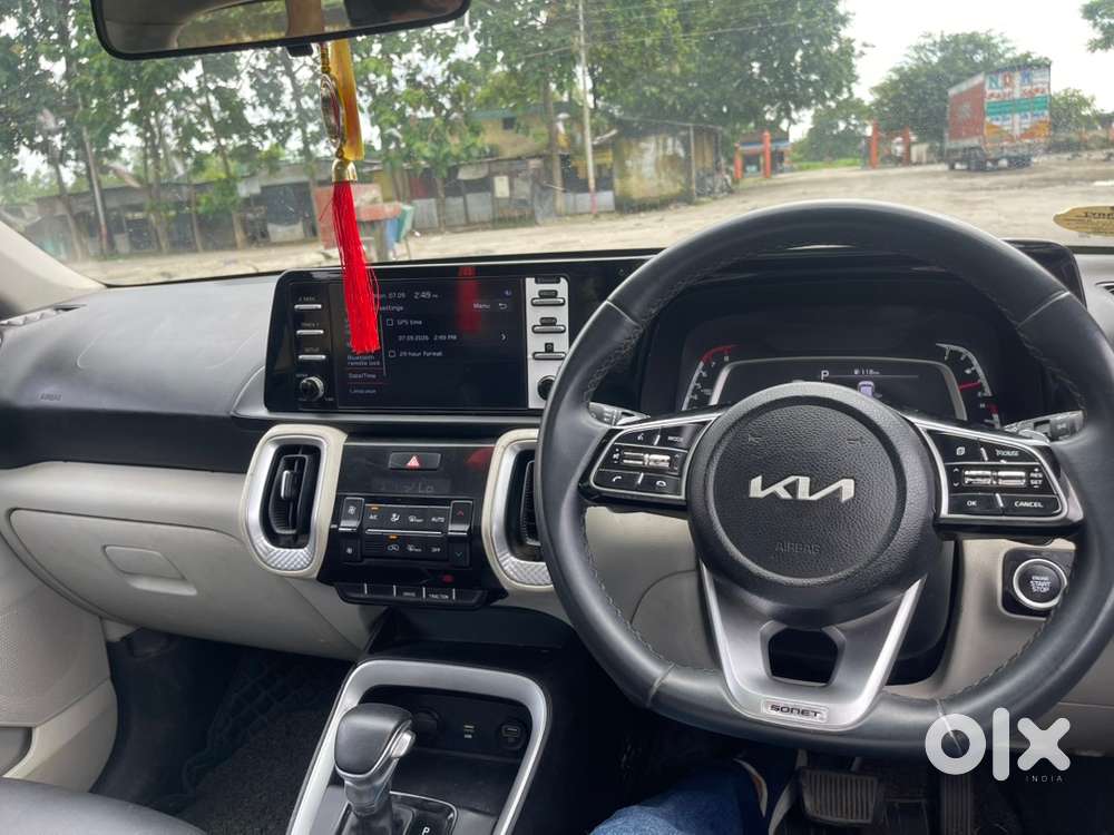 Kia Sonet Petrol Well Maintain