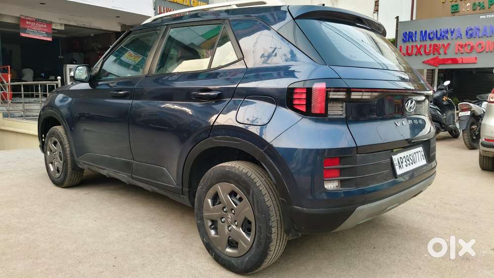 Hyundai Venue S 1.2 Petrol, 2023, Petrol