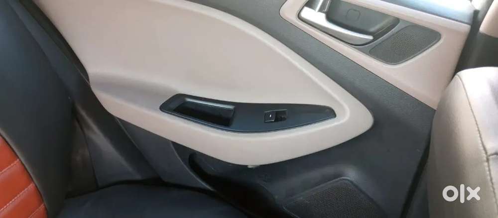Hyundai I20 Sportz 2019 Petrol 30000 Km Driven Car