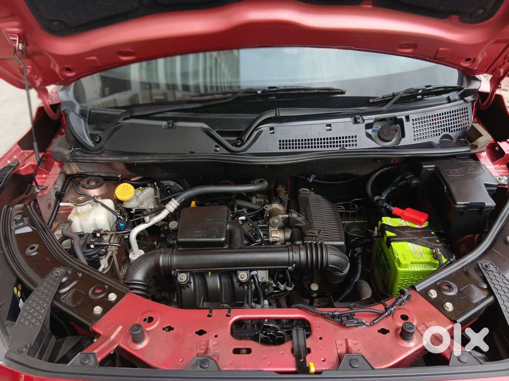 Nissan Magnite 1.0 Xv, 2022, Petrol