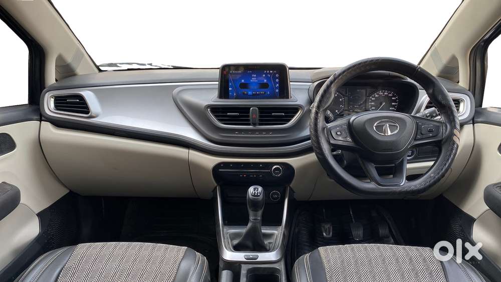 Tata Altroz Xz, 2022, Petrol