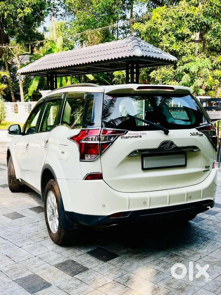Mahindra Xuv500 W9 At 45,000 Km  Automatic Company Served.