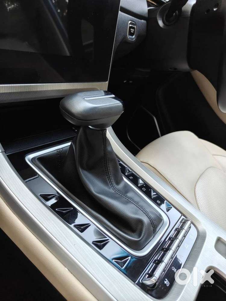 Mg Hector Sharp Pro 1.5 Turbo Cvt Dual Tone, 2023, Petrol