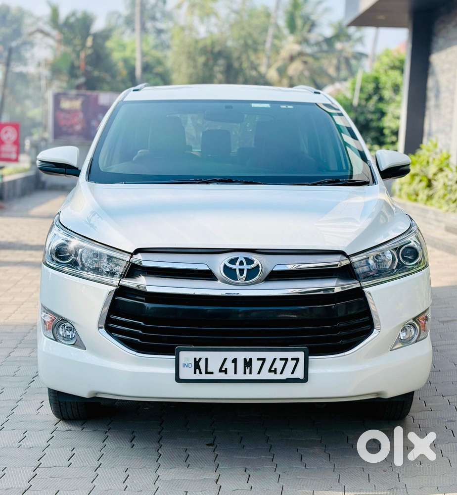 Toyota Innova Crysta 2.4 Vx Mt, 2017, Diesel