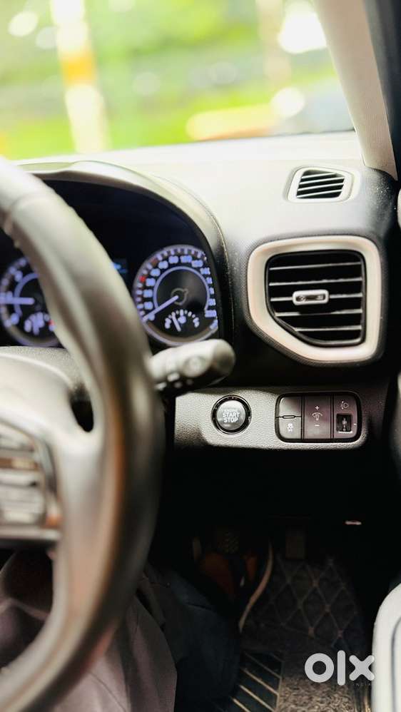 Hyundai Venue Diesel Manual 2019