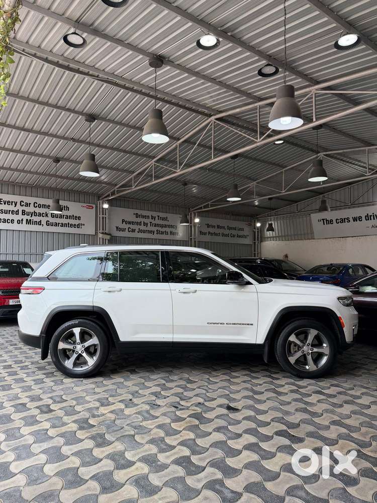 Jeep Grand Cherokee Limited (o) 4x4 At, 2023, Petrol