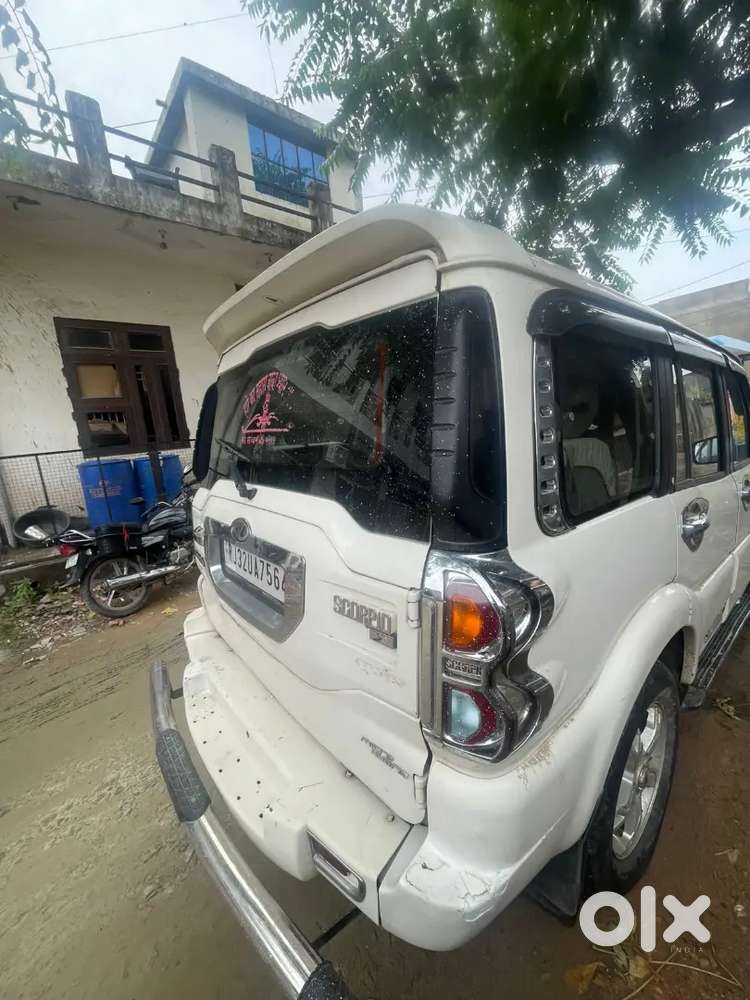 Mahindra Scorpio  Urgent Sell Parking Problem Exchange With Ev Ya Cng