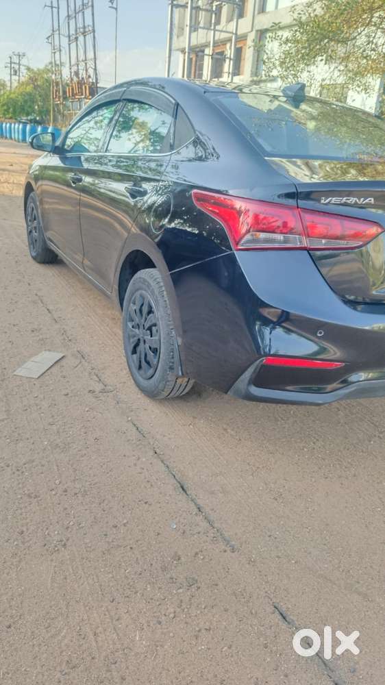 Hyundai Verna 1.4 Vtvt Ex, 2019, Petrol