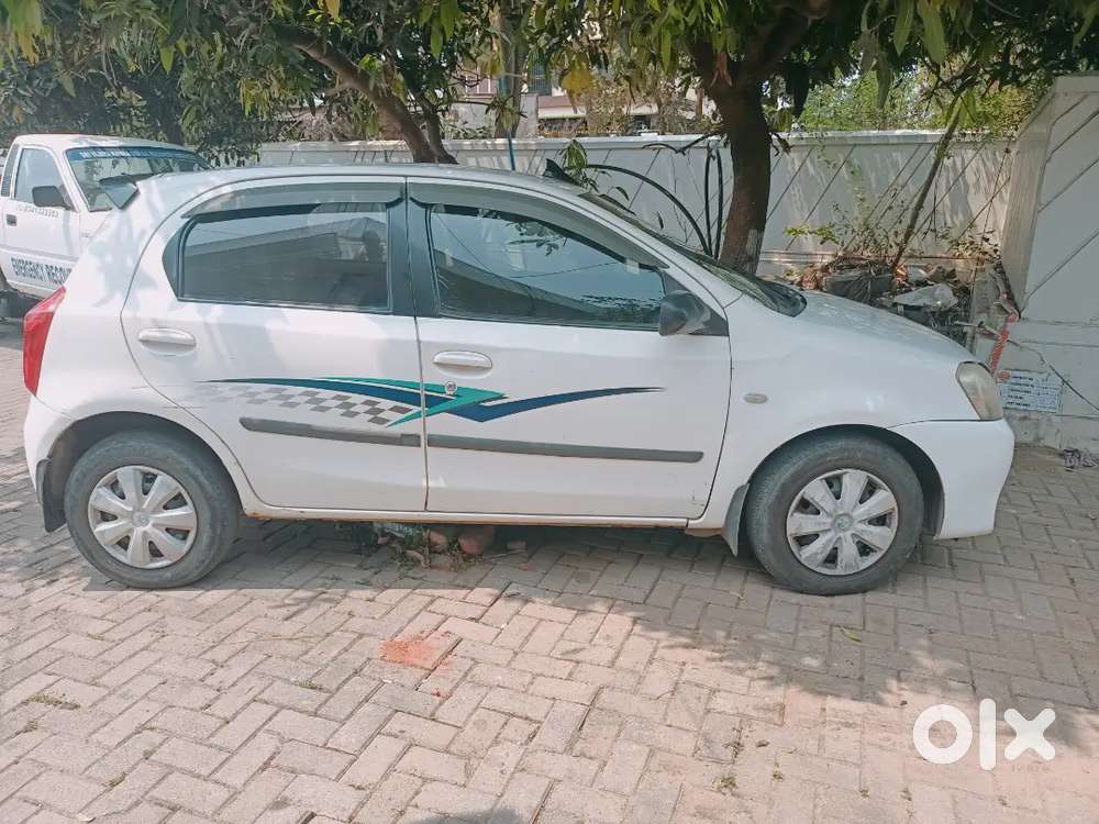 Toyota Etios Liva 2012