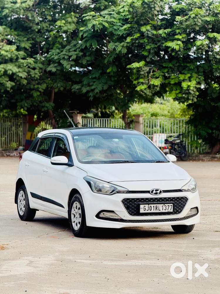 Hyundai I20 Sportz 1.4 Crdi 6 Speed Bs-iv, 2015, Diesel
