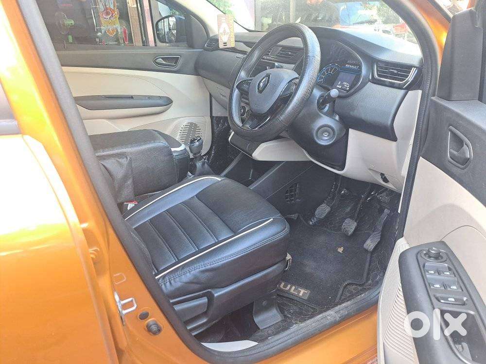 Renault Triber Rxt, 2022, Petrol