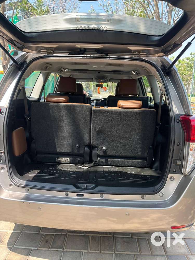 Innova Crysta 2.8 Zx At (top End) Well Maintained Car