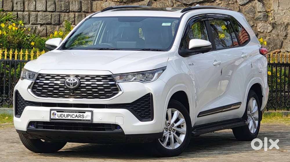 Toyota Innova Hycross 2.0 Vx (o) Hybrid 7 Str, 2024, Petrol