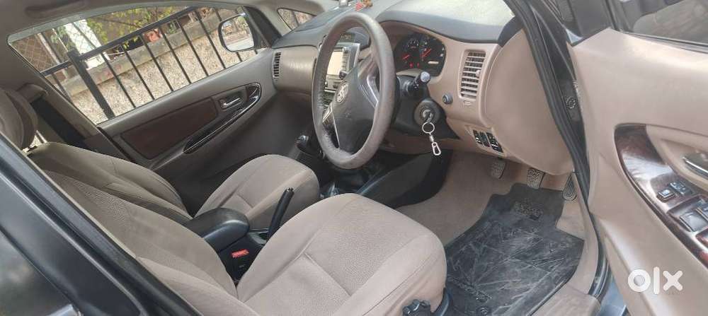 Toyota Innova 2.5 V 7 Str, 2015, Diesel