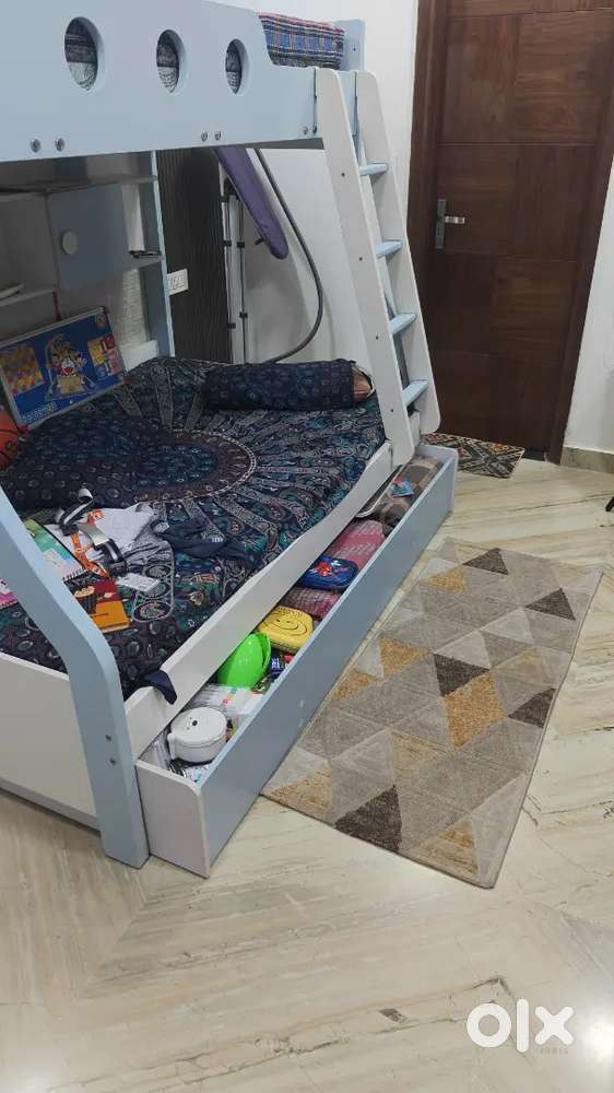Bunker bed