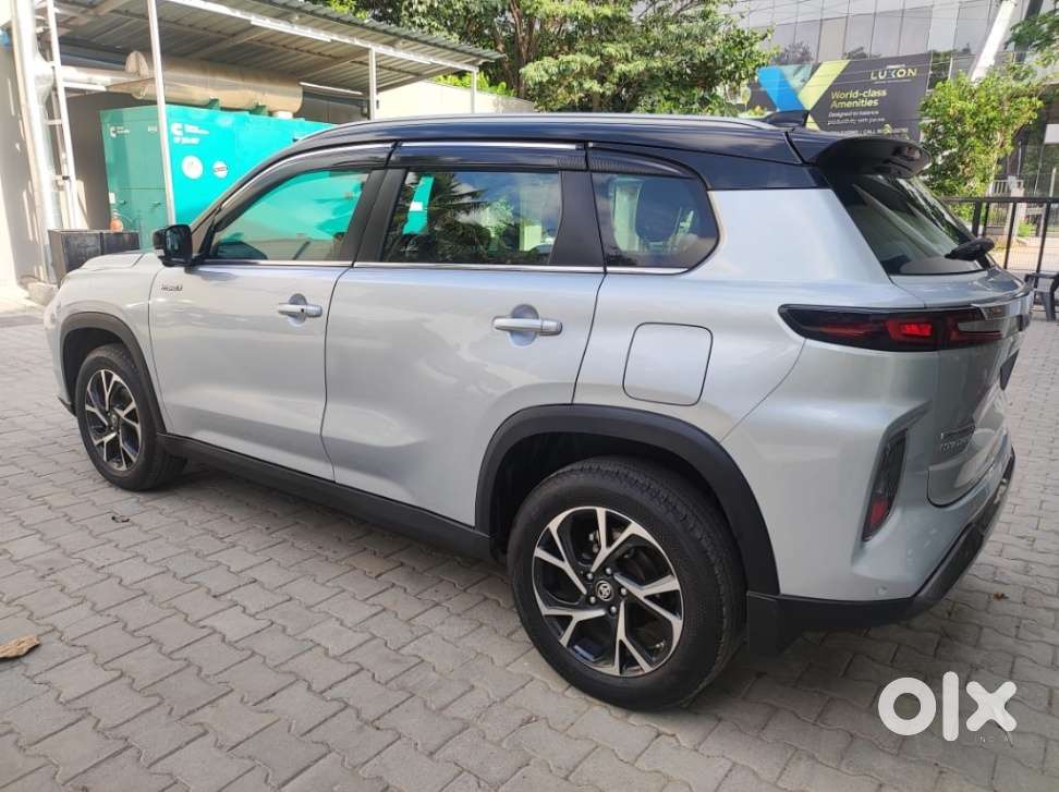 Toyota Urban Cruiser Hyryder 1.5 V Hybrid, 2024