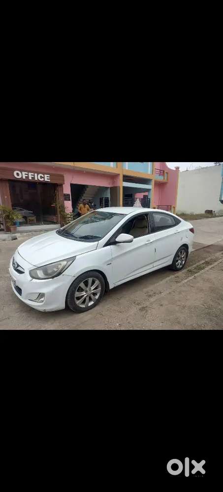 Hyundai Verna 2012 Diesel Well Maintained