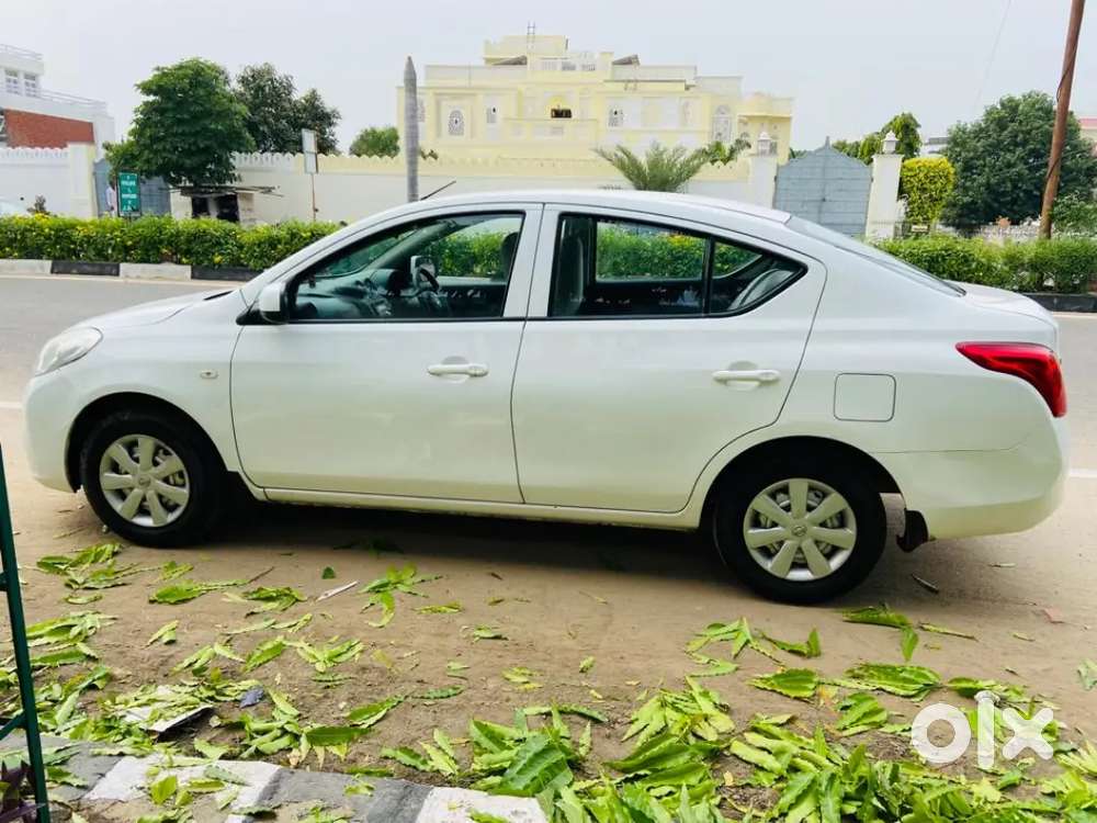 Nissan Sunny 2012 Petrol Well Maintained