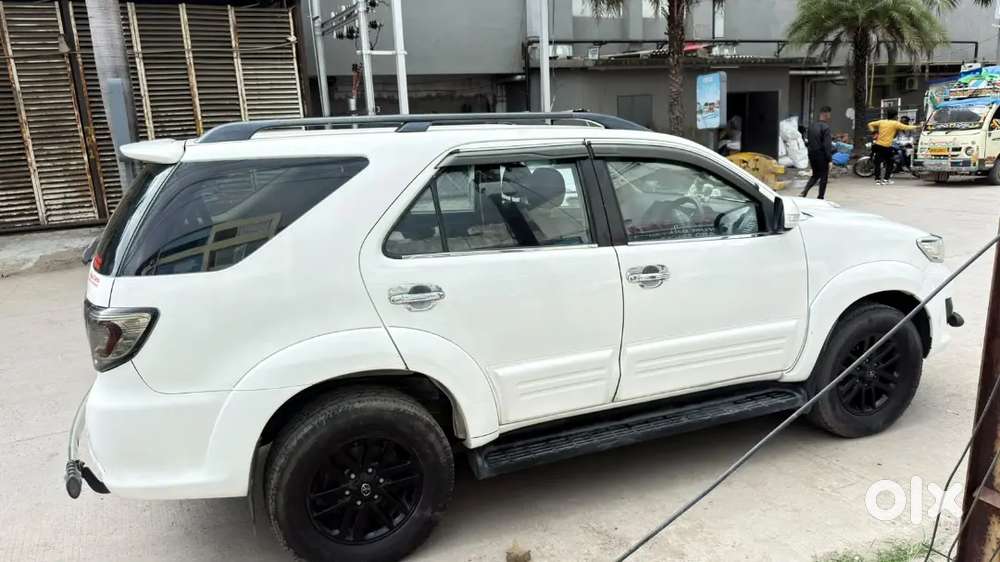 Toyota Fortuner Diesel At 2013