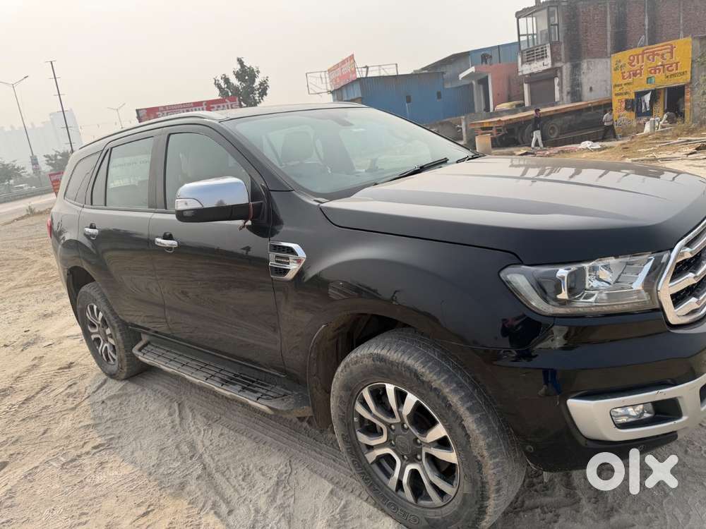 Non Accidental Single Hand Driven Car With All Company Service Record