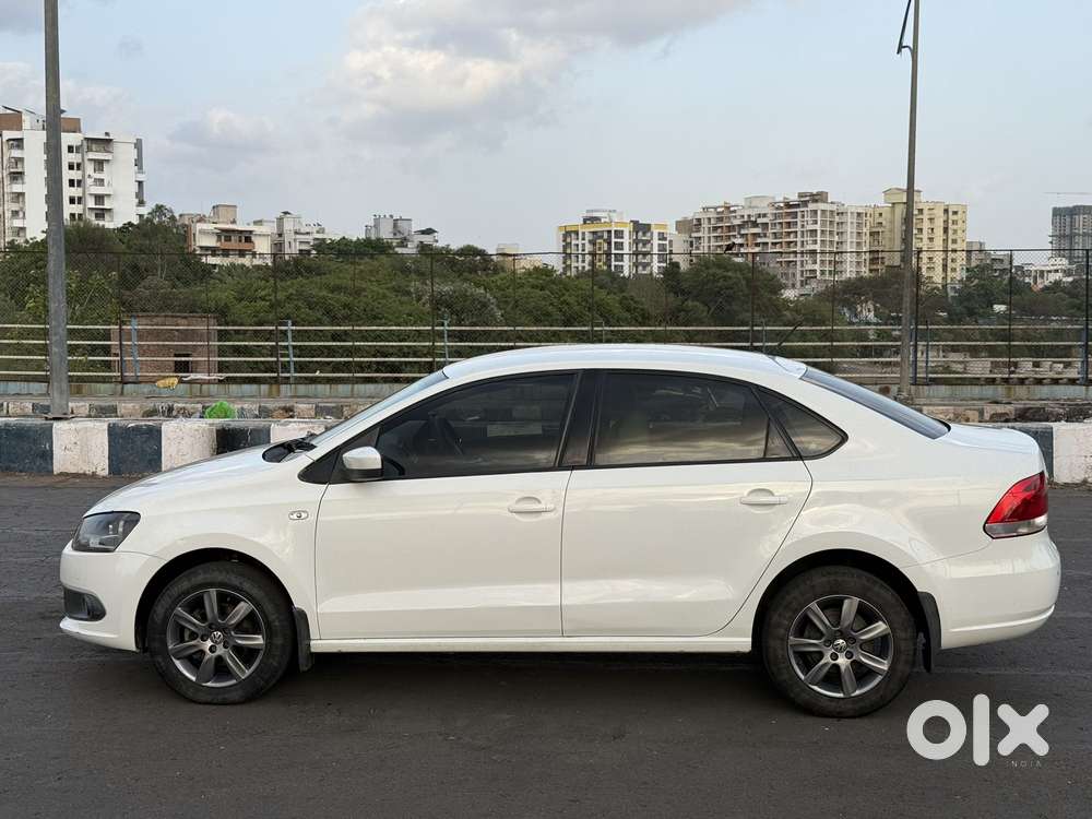 Volkswagen Vento Petrol Highline At, 2015, Petrol