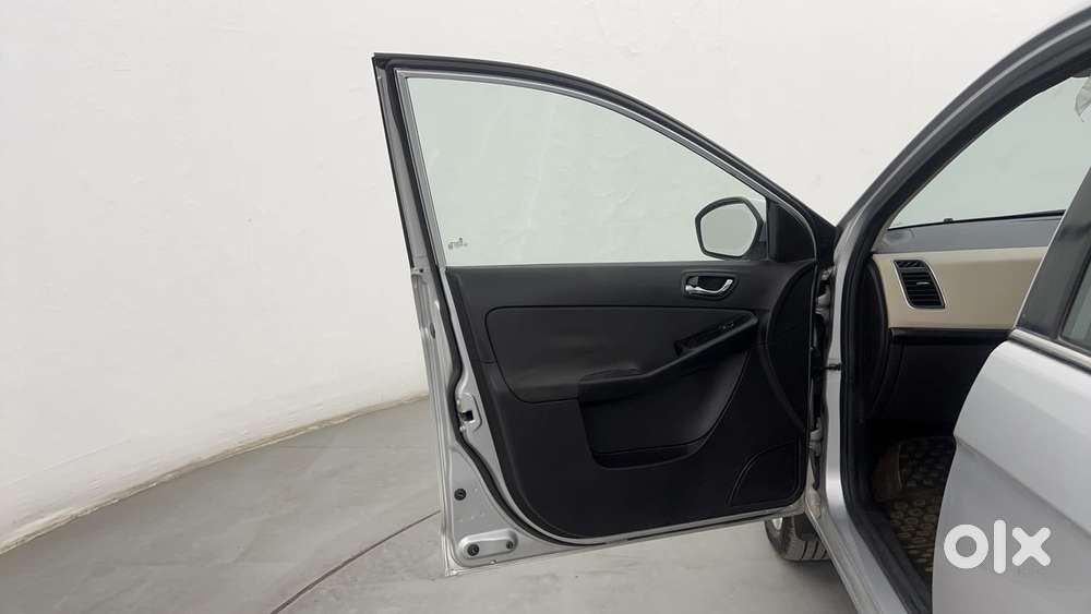 Tata Zest  Revotron 1.2 Xt, 2016, Petrol