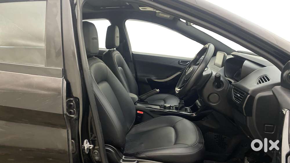 Tata Nexon 1.2 Revotron Xz Plus (l) Dark Edition, 2023, Petrol