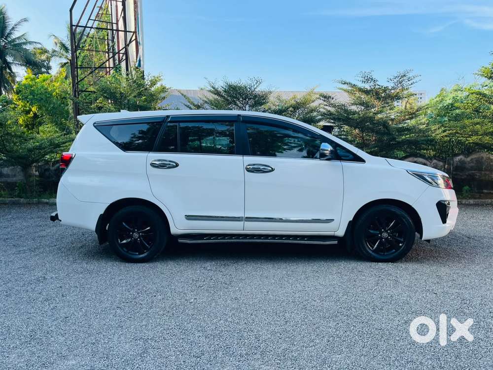 Toyota Innova Crysta 2.8 Gx At 8s, 2019, Diesel