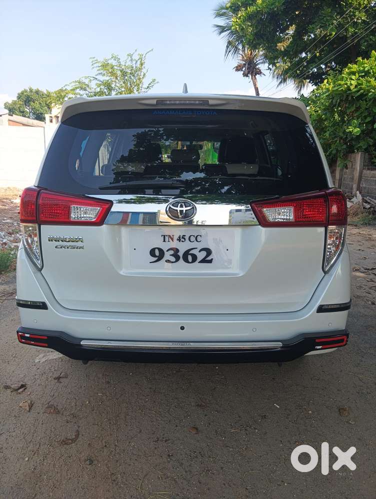 Toyota Innova Crysta 2.4 G Mt 8s, 2023, Diesel