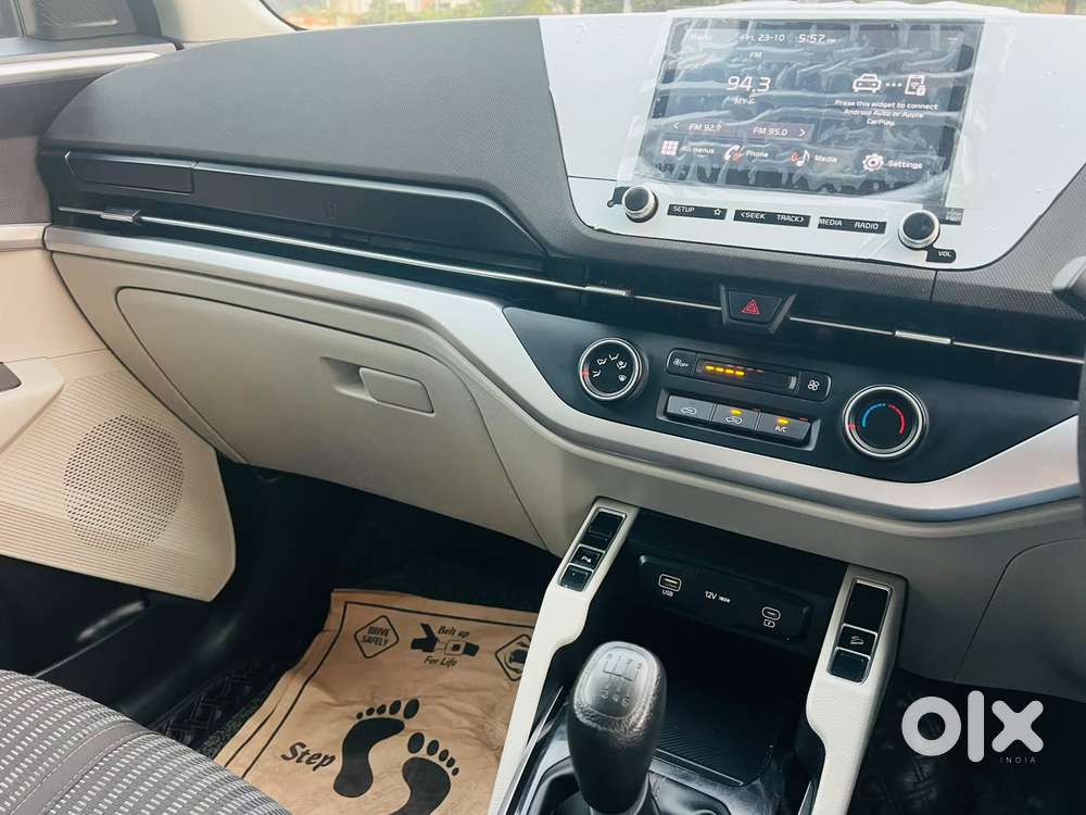 Kia Carens 1.5 Prestige Plus 7 Str Imt, 2024, Petrol